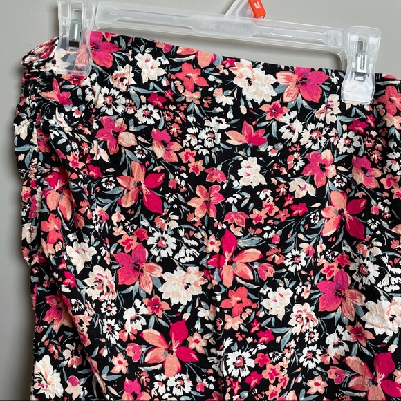 Dynamite floral skirt - Picture 4 of 10